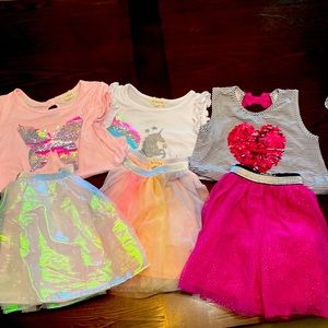 Like new adorable 2 piece outfits